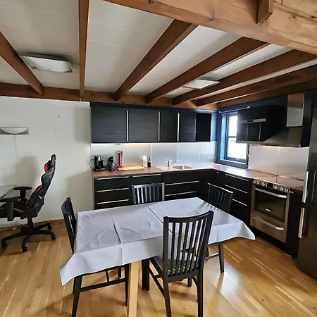 Koselig I * لونغياربين